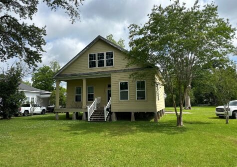 209 E Oak Street, Abbeville, LA