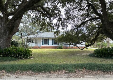 703 S State Street, Abbeville, LA